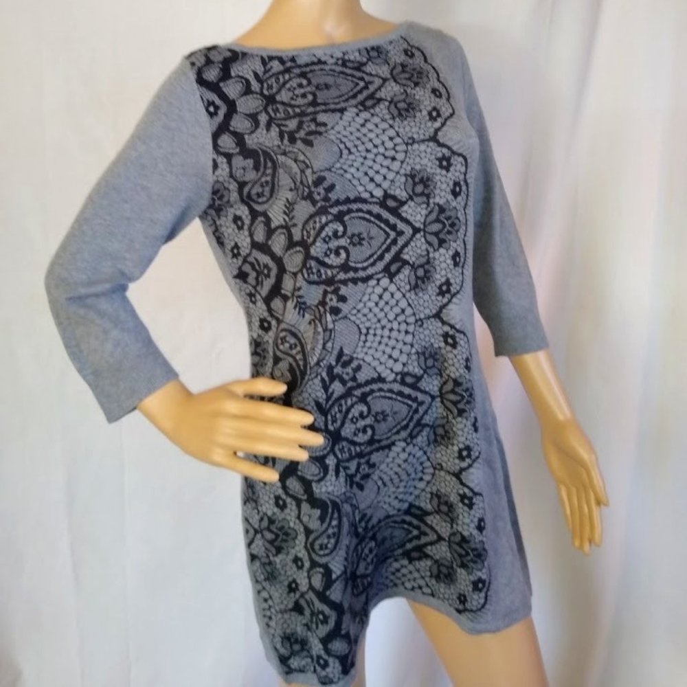White House Black Market Grey Sweater Dress w Black Geometric Designs Sz S